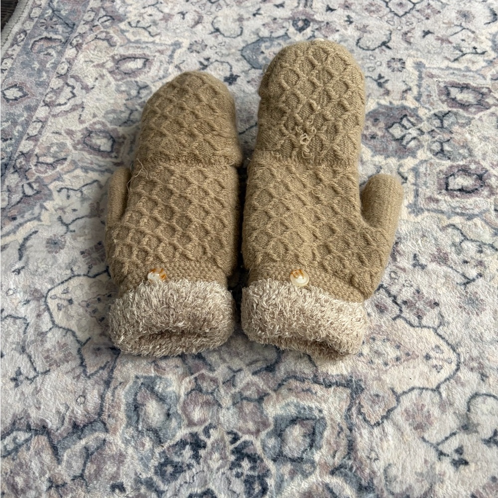 Women’s warm winter gloves